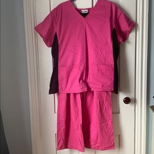 ❌ Scrub Star Flexible Pink Scrub Set